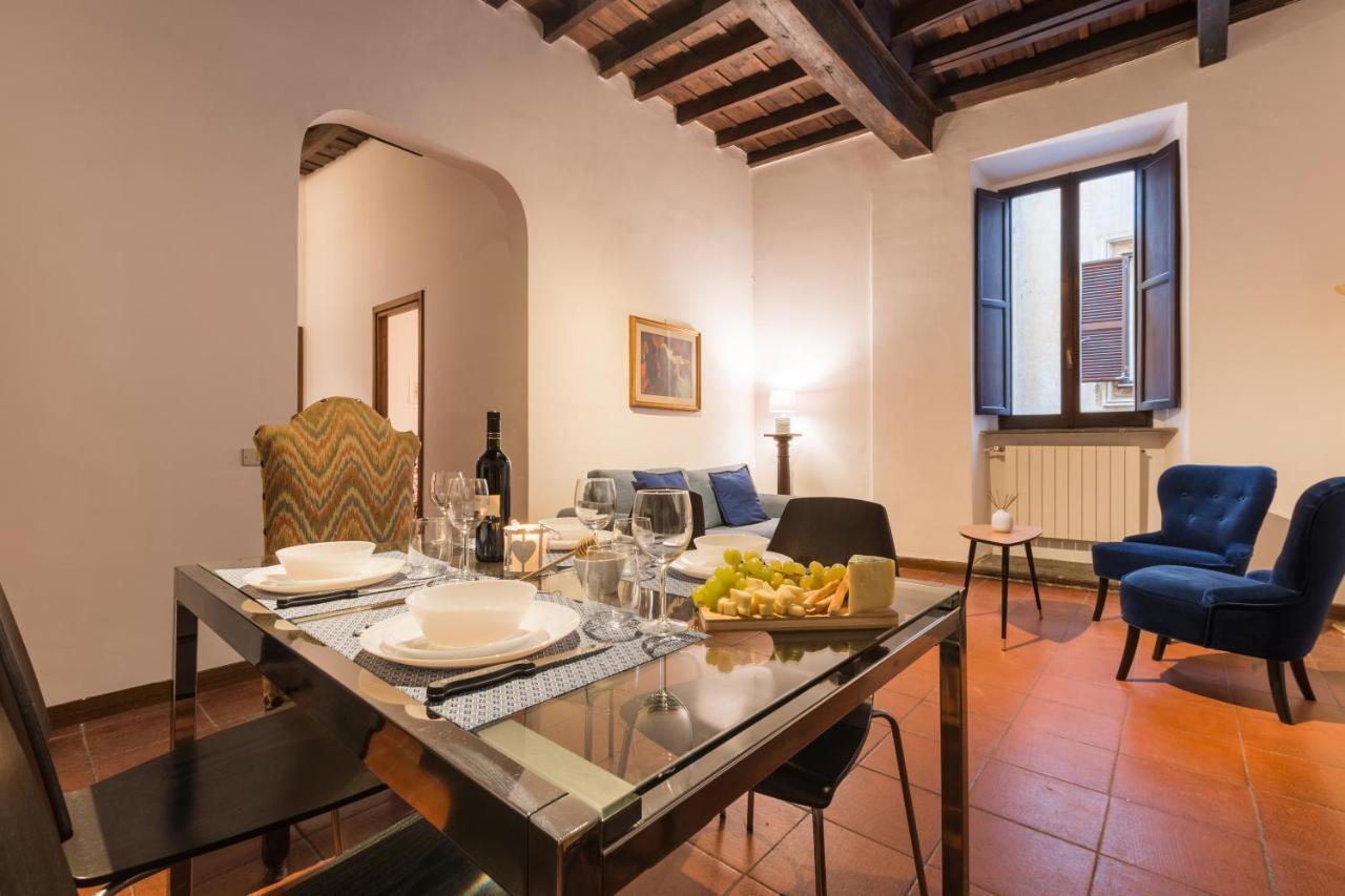 Apartment Secret Coronari Rom